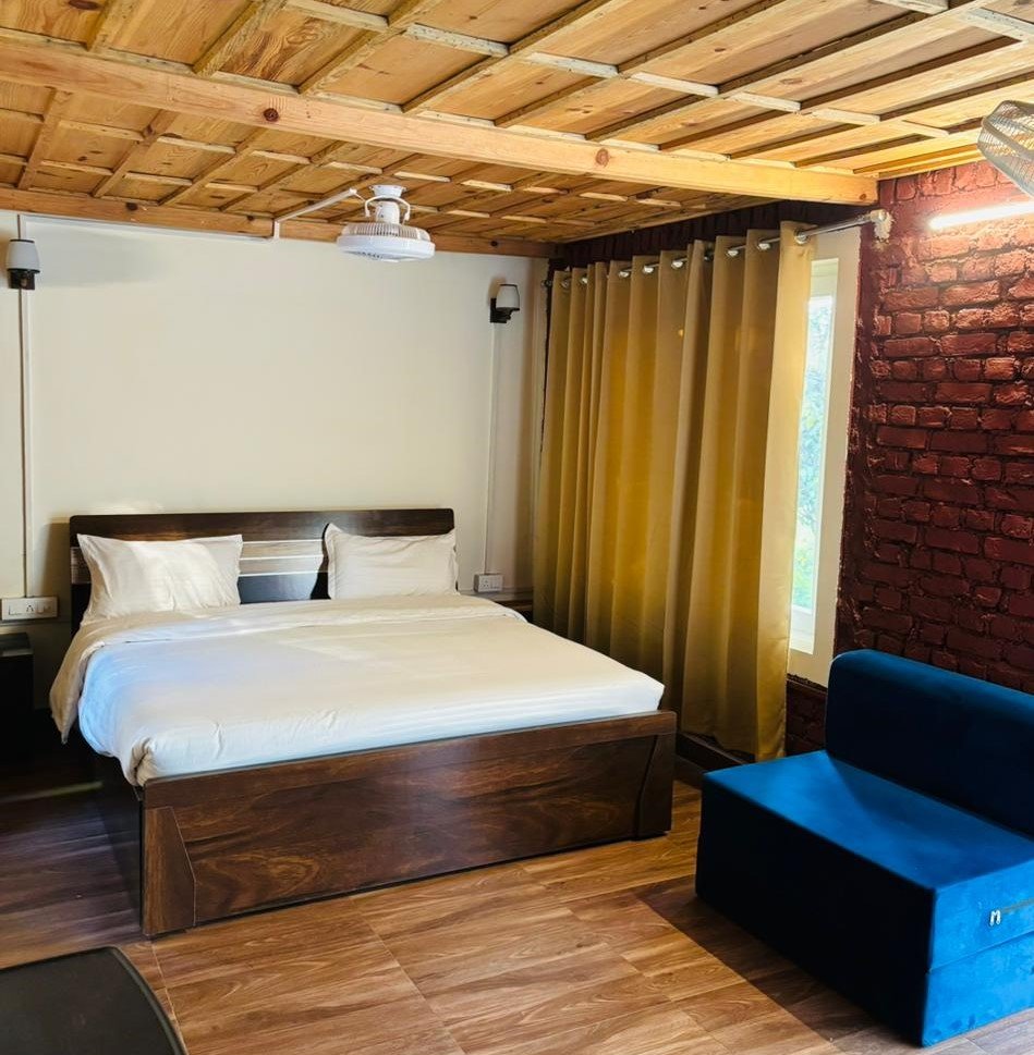 Hotels in Barkot