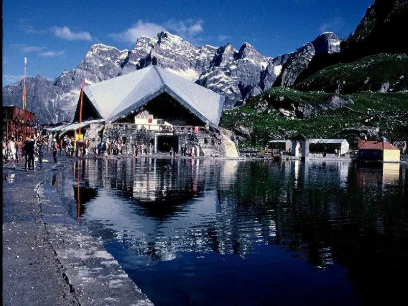 Hemkund Sahib with Valley of Flower tour package from Delhi