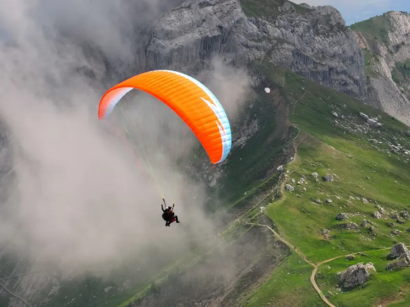 Paragliding in Uttarakhand