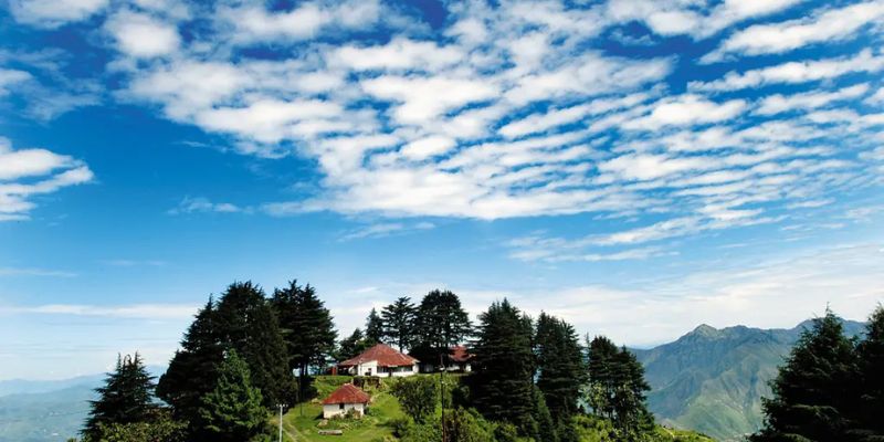 Top 9 Places in Mussoorie for Couples - Lal Tibba Scenic Point